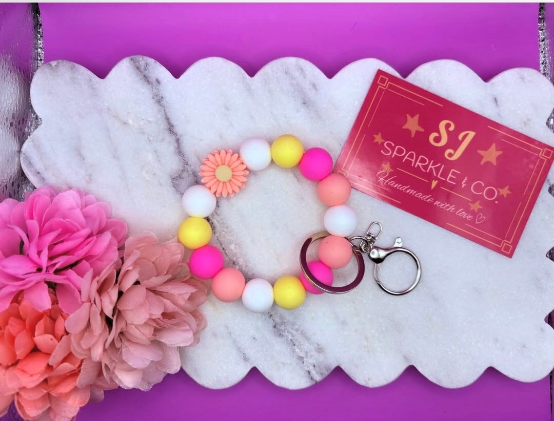 BEADED WRISTLET KEYCHAIN